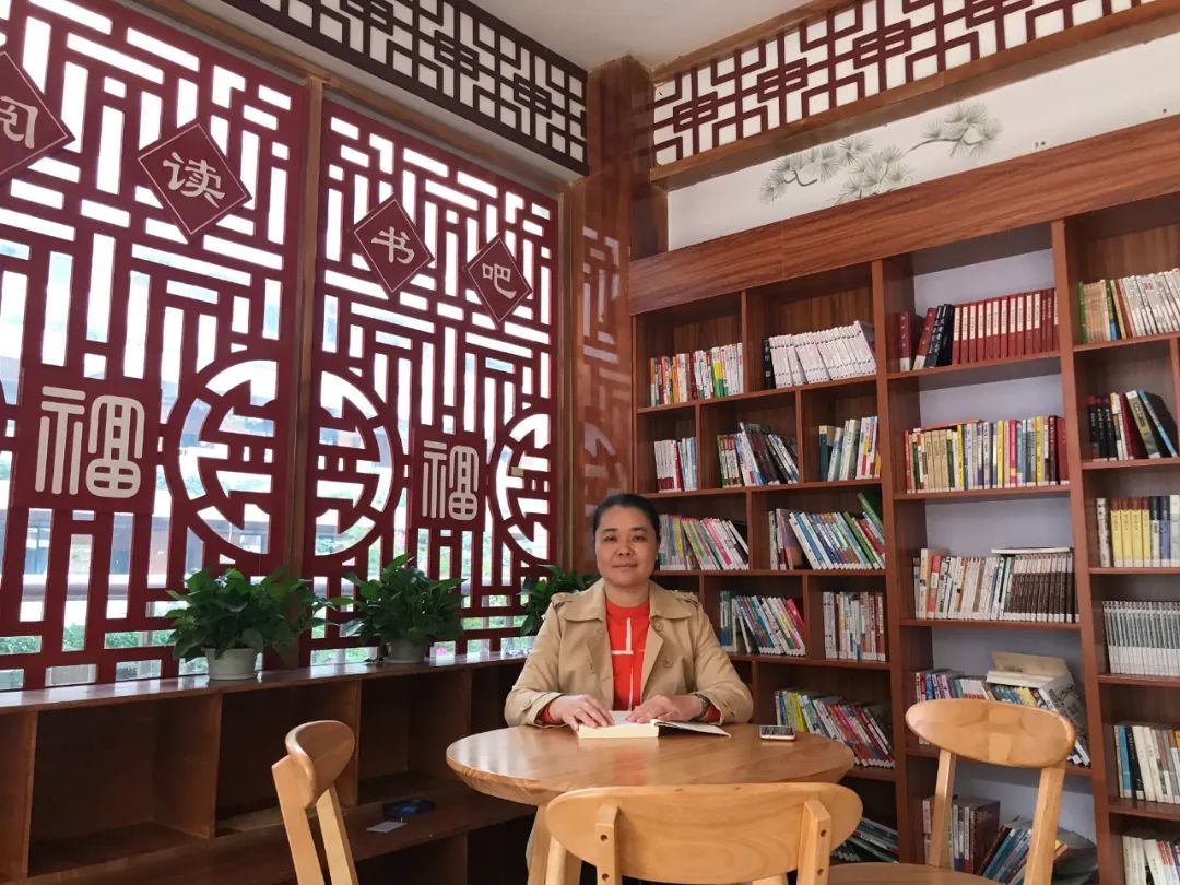 一路繁华撒春晖，坚守初心育桃李——记玉州区第八中学老师蒋党培